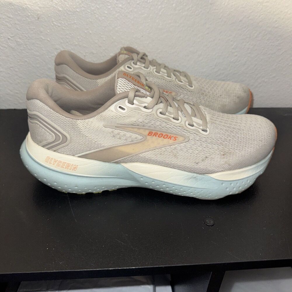 Brooks Glycerin GTS 21 Athletic Sneakers Women Sz 10 Beige Gym Shoes 1204091B195